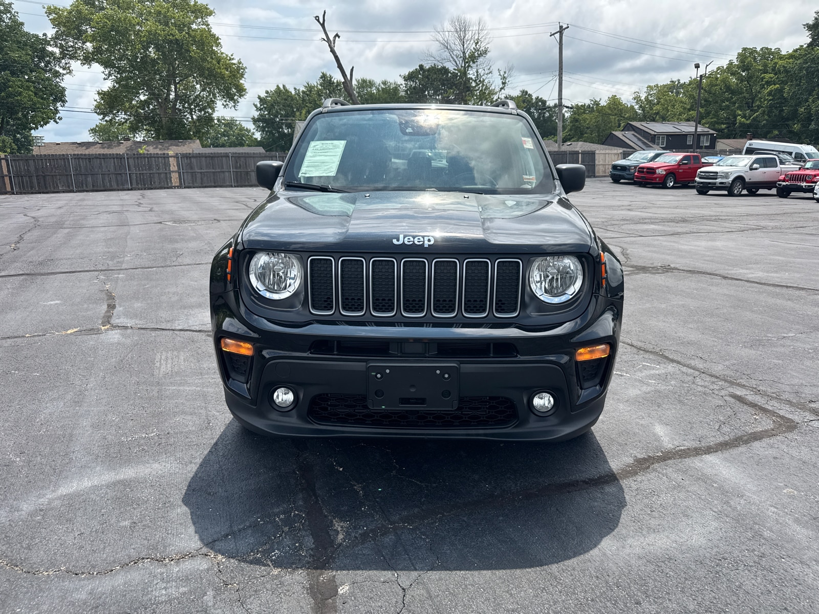 Used 2023 Jeep Renegade Latitude with VIN ZACNJDB18PPP61232 for sale in Kansas City