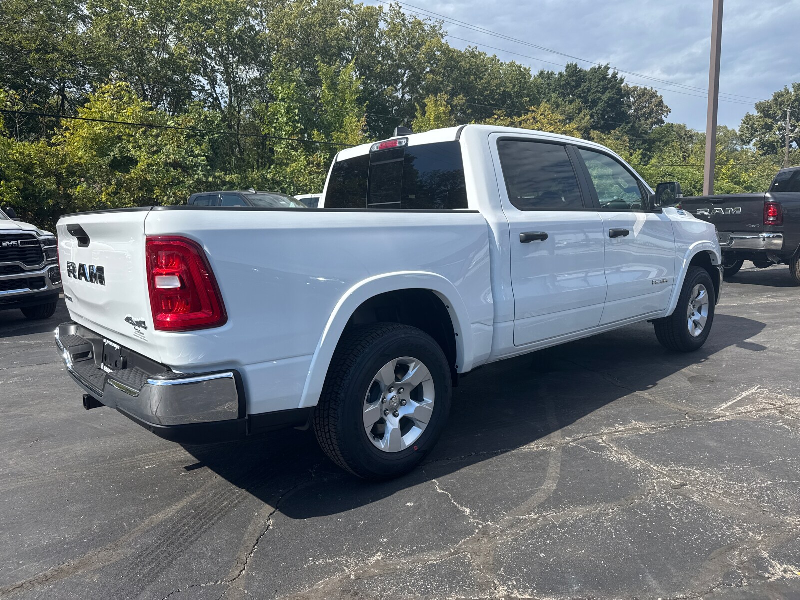 2025 Ram 1500 Big Horn photo 3