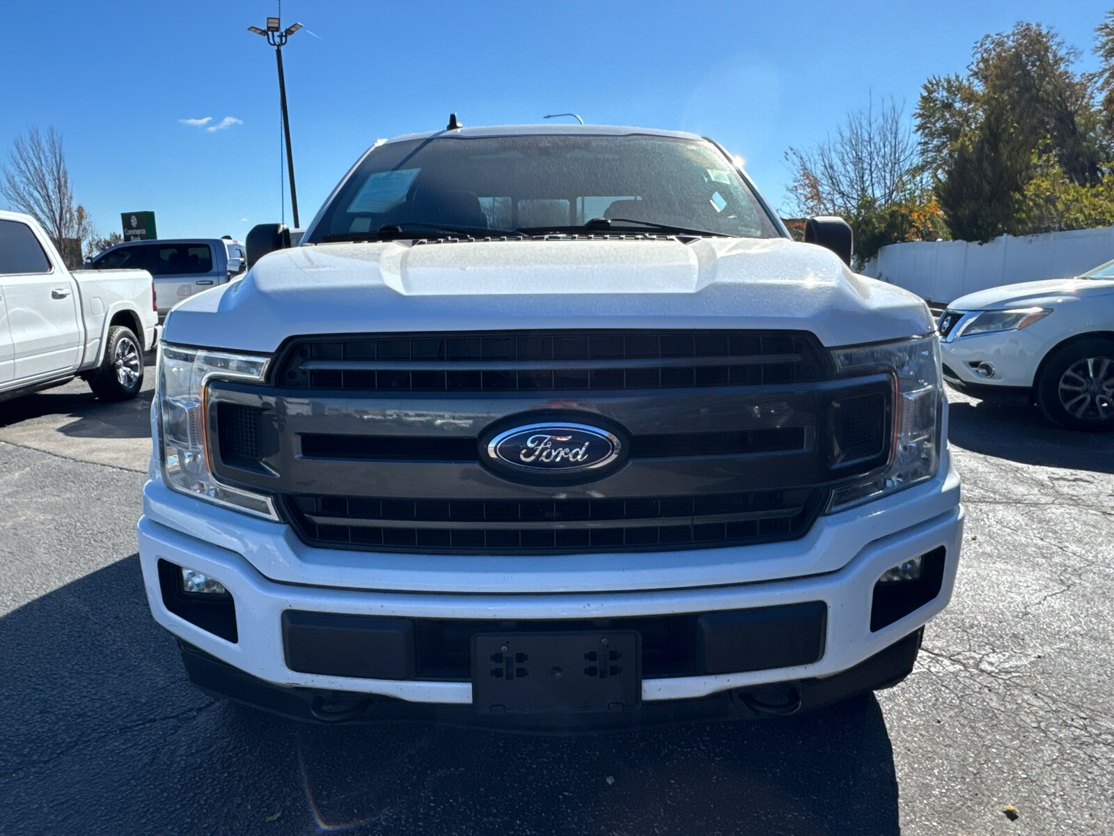 2019 Ford F-150 XLT photo 2