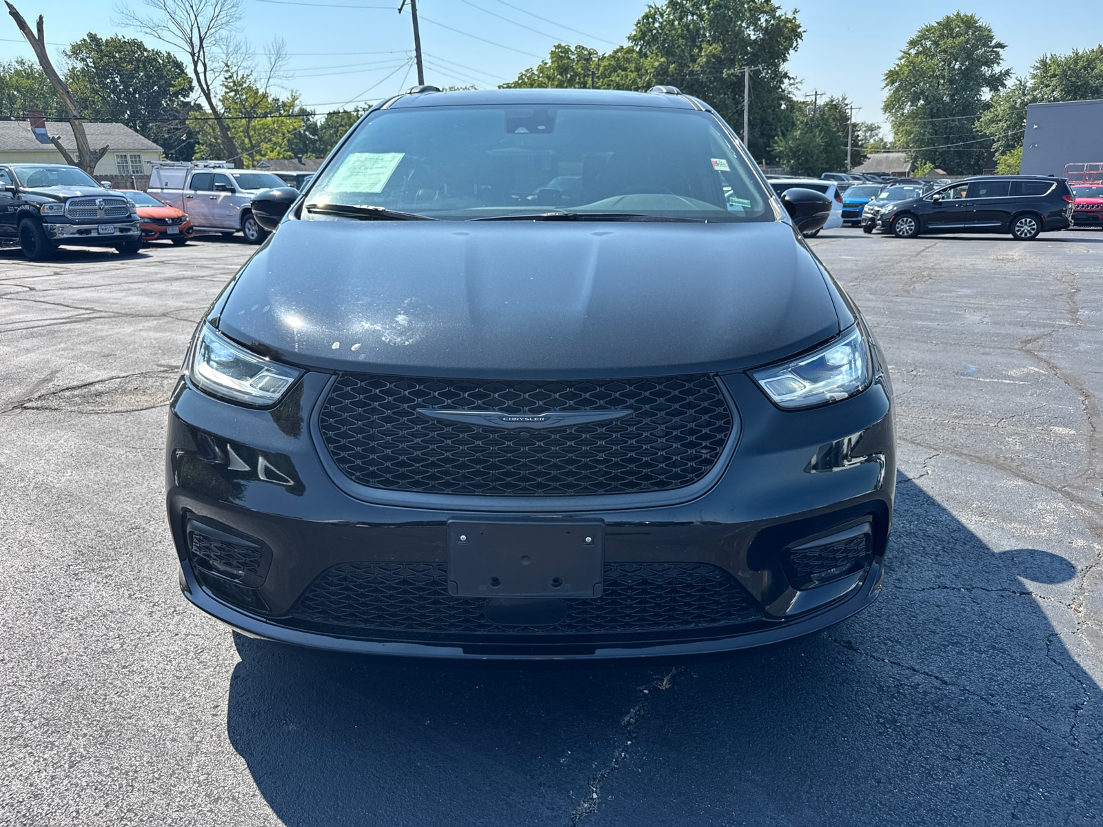 Used 2025 Chrysler Pacifica Limited with VIN 2C4RC1GG6SR508148 for sale in Kansas City