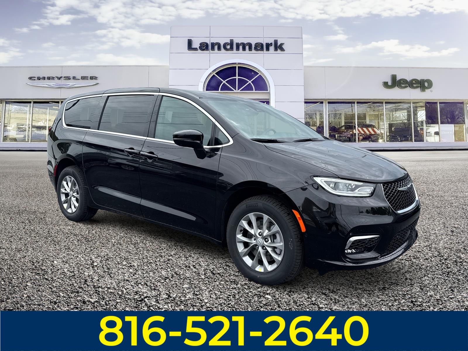 2026 Chrysler Pacifica Select's photo