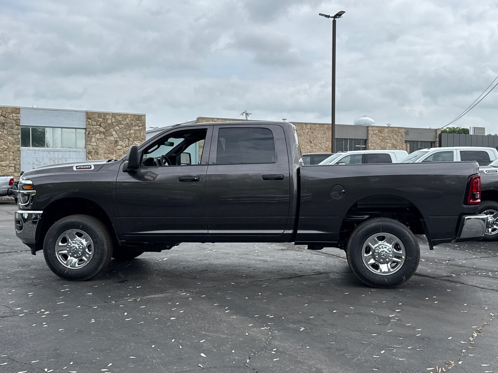 2025 Ram 2500 Tradesman photo 3