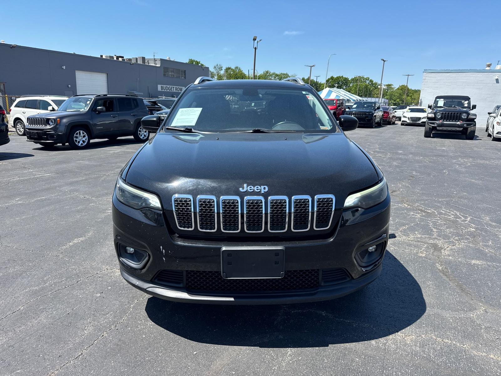 Used 2019 Jeep Cherokee Latitude Plus with VIN 1C4PJLLX3KD129206 for sale in Kansas City