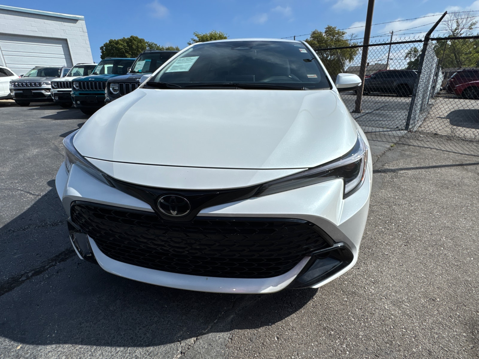 Used 2024 Toyota Corolla Hatchback SE with VIN JTND4MBE5R3224927 for sale in Kansas City