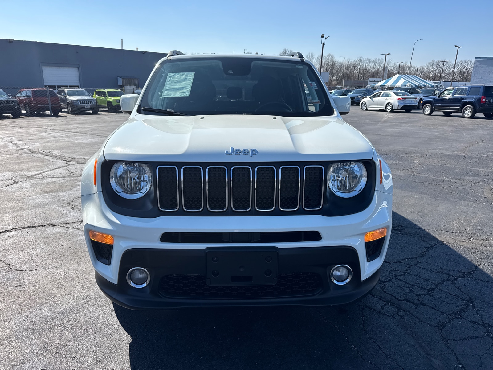 Used 2021 Jeep Renegade Latitude with VIN ZACNJDBBXMPM40880 for sale in Kansas City