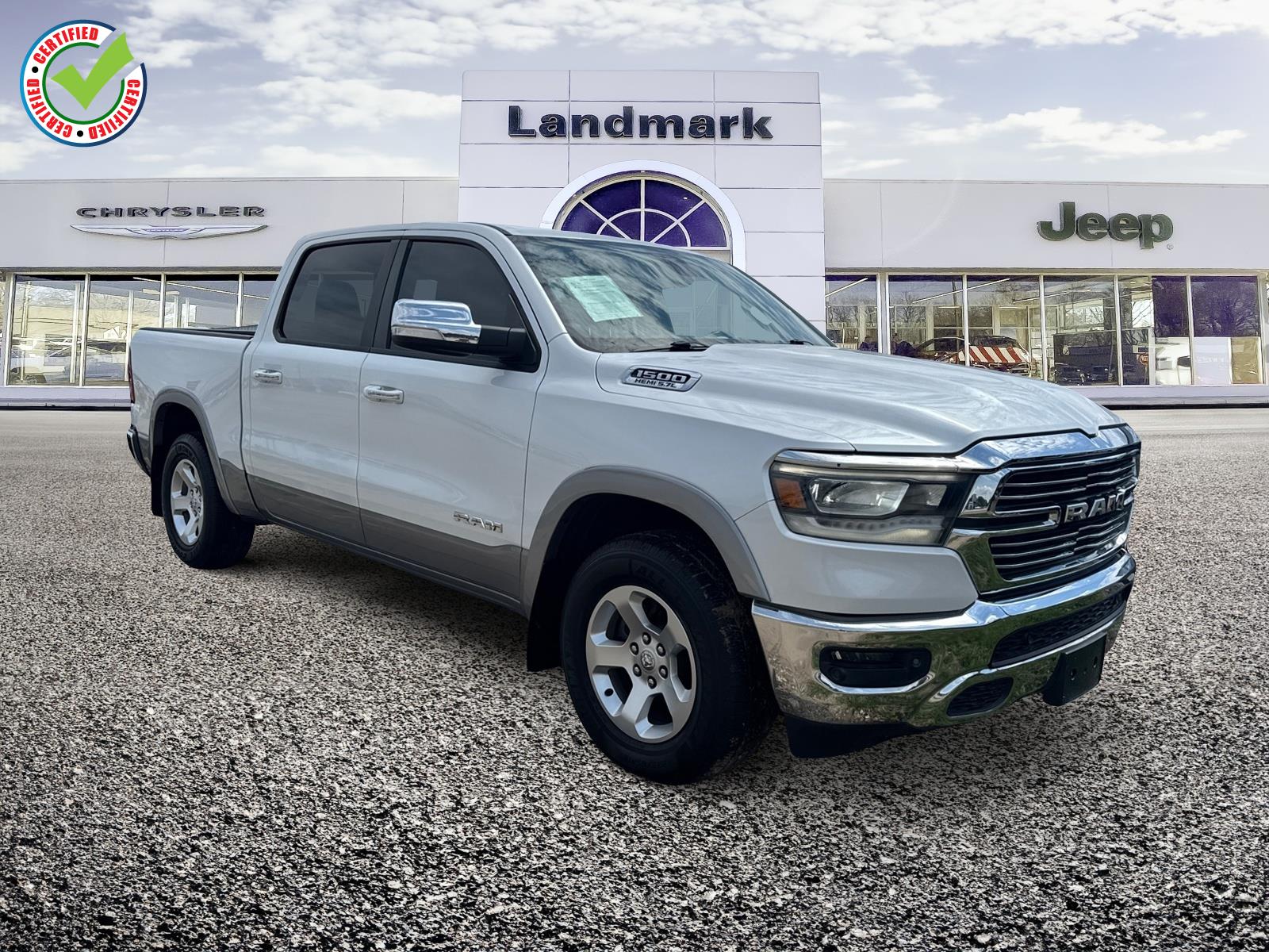 2019 RAM 1500 Laramie 4x4 Crew Cab 5'7's photo