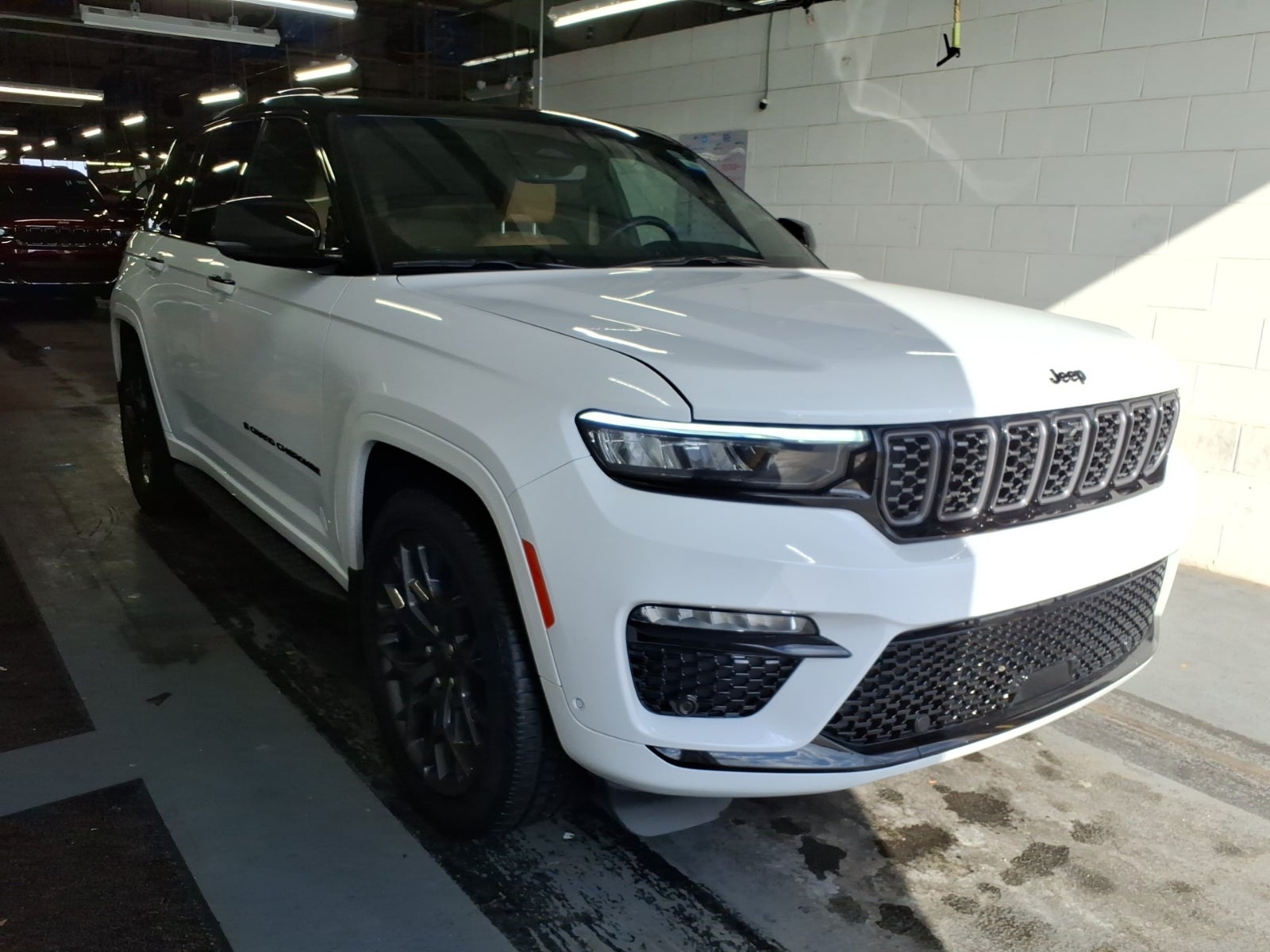 2024 Jeep Grand Cherokee Summit Reserve's photo