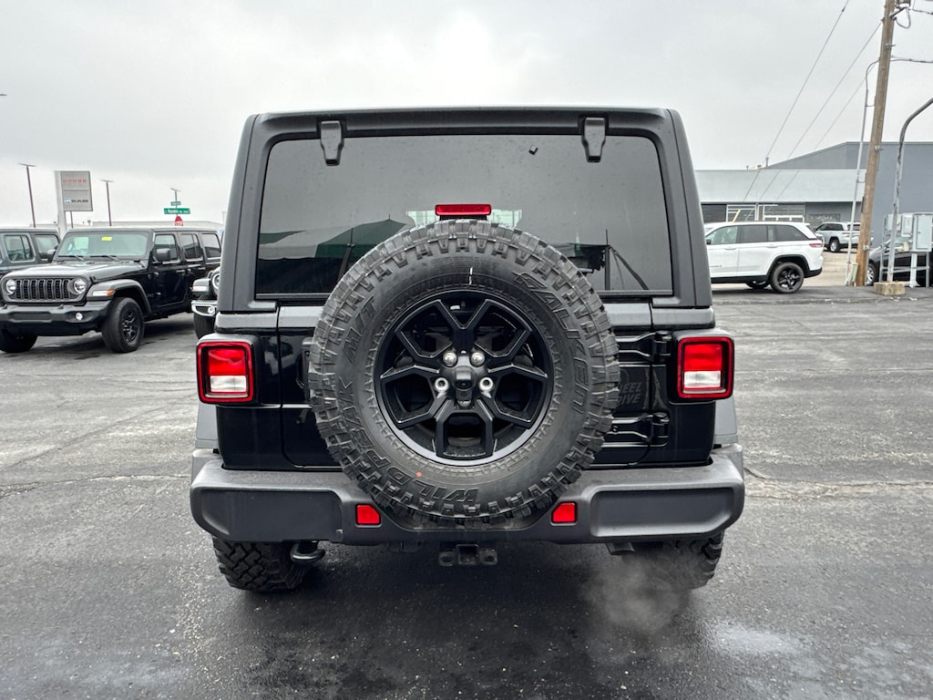 New 2025 Jeep Wrangler 4-DOOR WILLYS Sport Utility