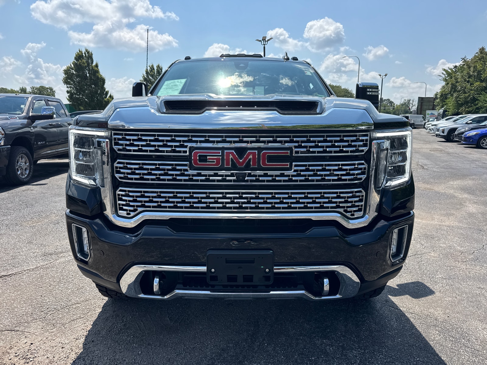 Used 2021 GMC Sierra 2500 Denali HD Denali with VIN 1GT49REY6MF130975 for sale in Kansas City