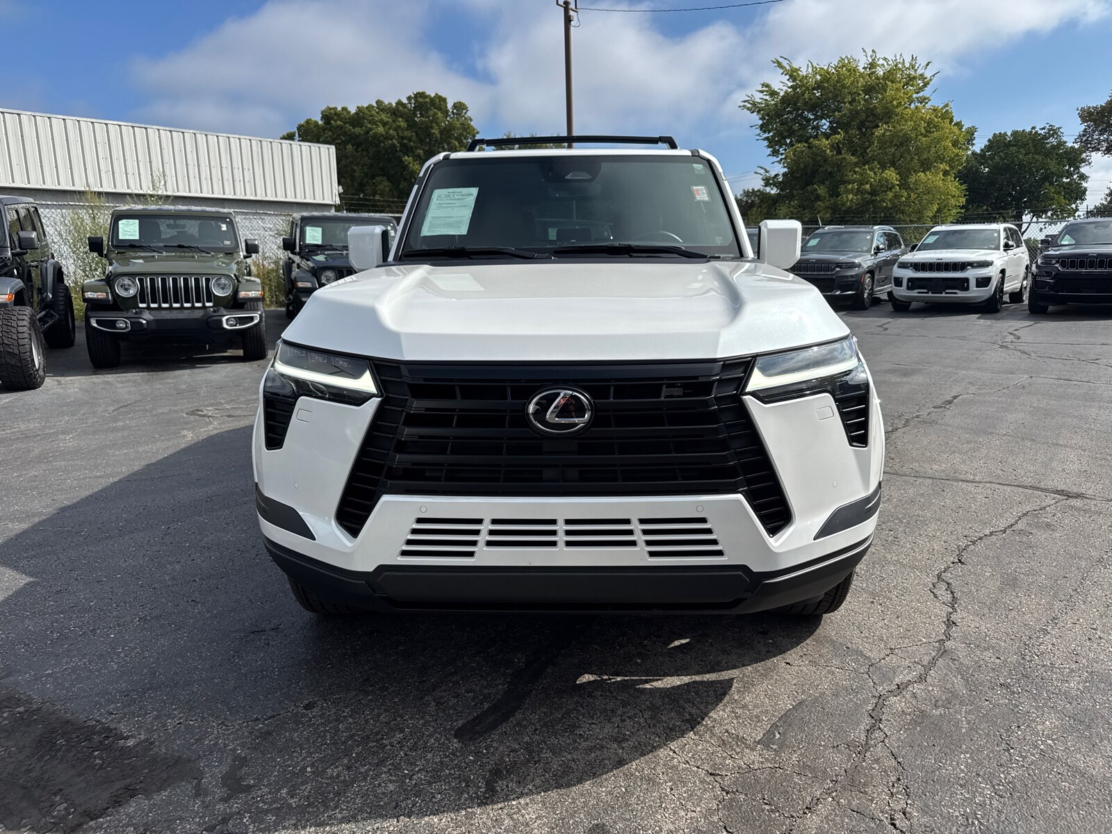 2024 Lexus GX 550 Premium photo 2