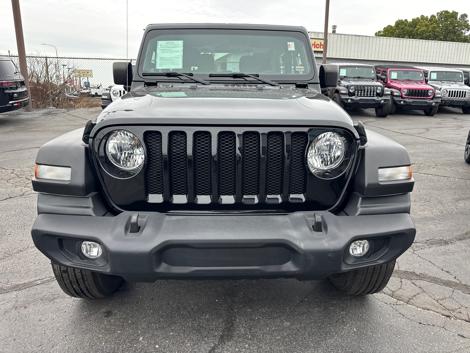 Used 2022 Jeep Wrangler Sport with VIN 1C4GJXAN6NW239927 for sale in Kansas City