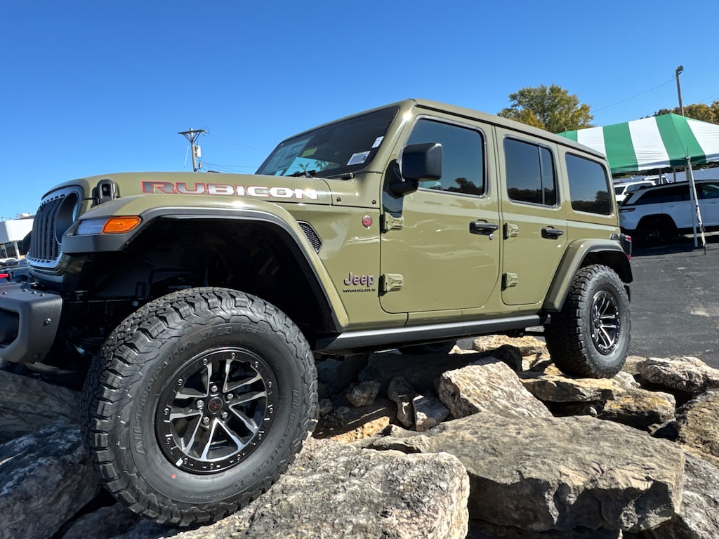 New 2026 Jeep Wrangler 4-DOOR RUBICON X Sport Utility
