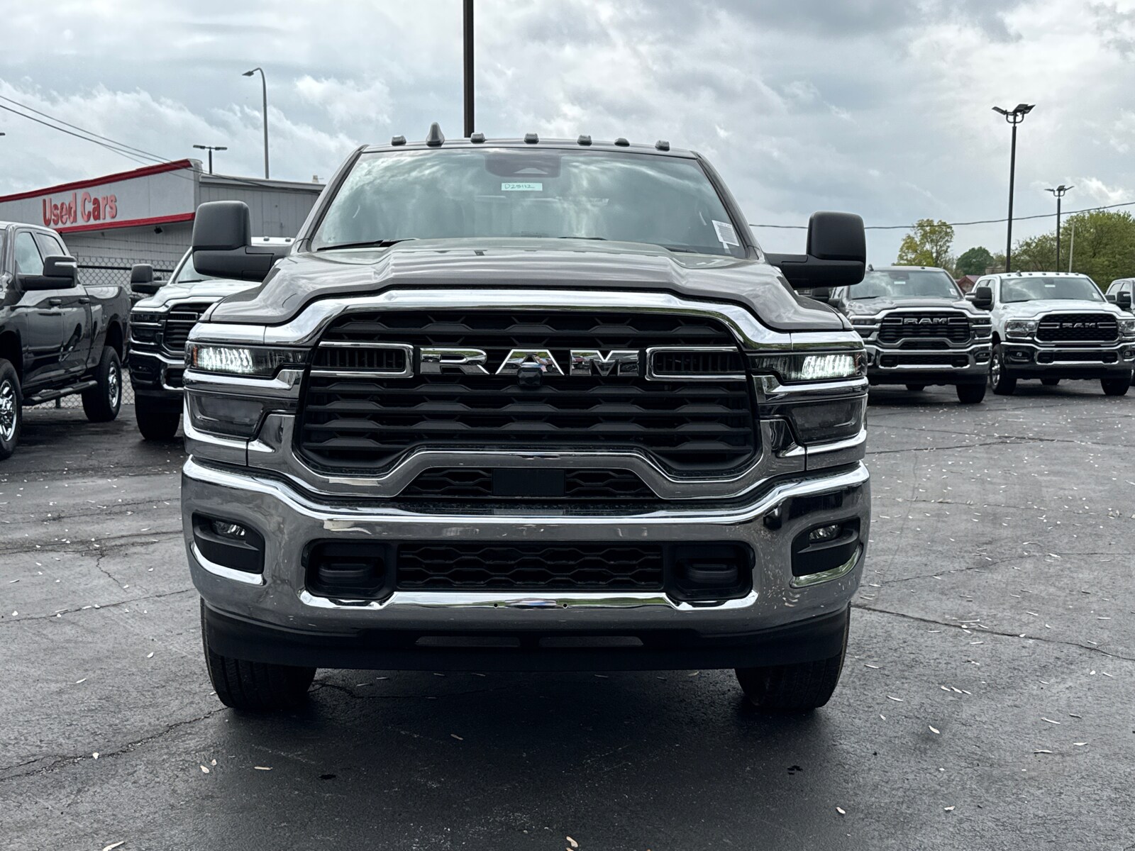 2025 Ram 2500 Tradesman photo 2