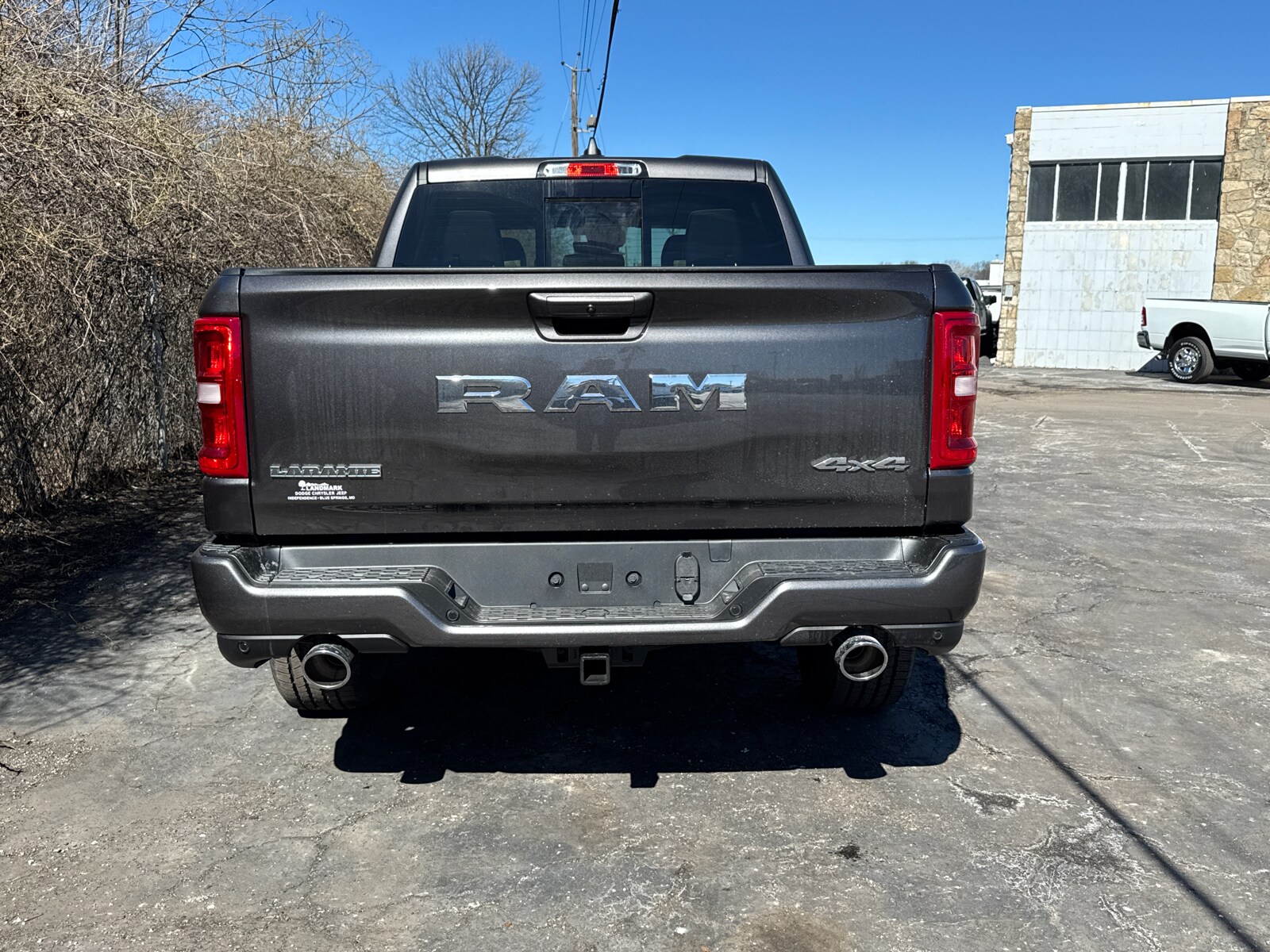 2025 Ram 1500 Laramie photo 3