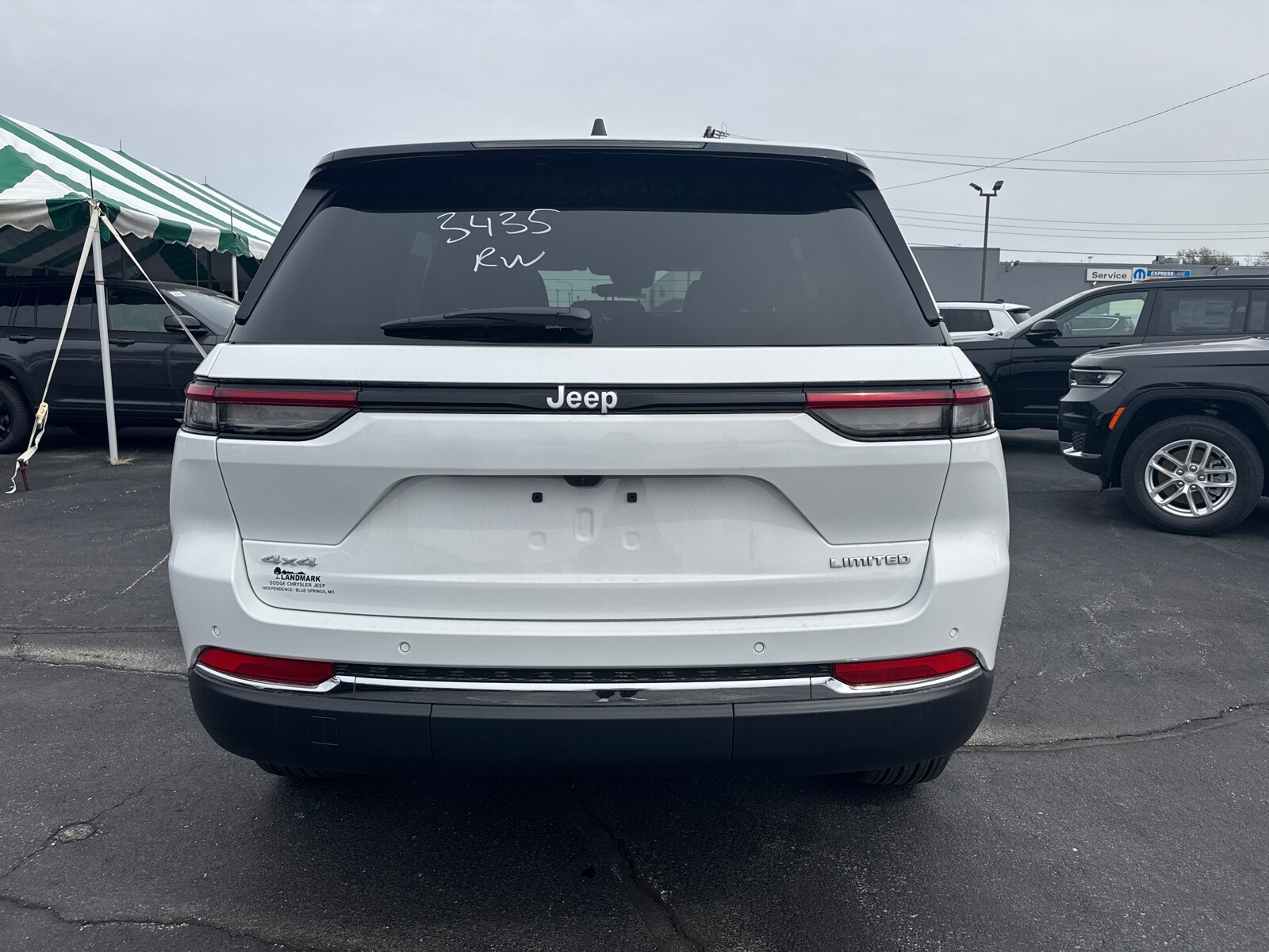 2025 Jeep Grand Cherokee Limited photo 4