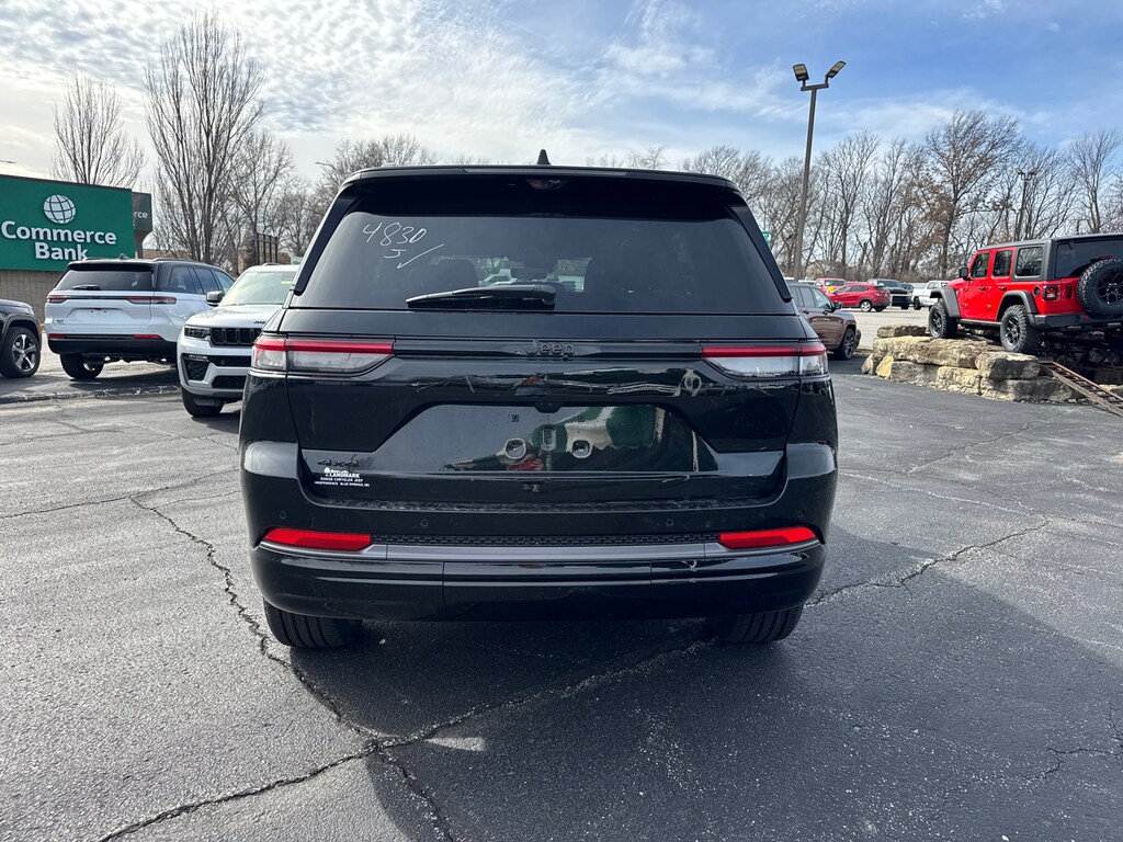 New 2026 Jeep Grand Cherokee LIMITED RESERVE 4X4 Sport Utility