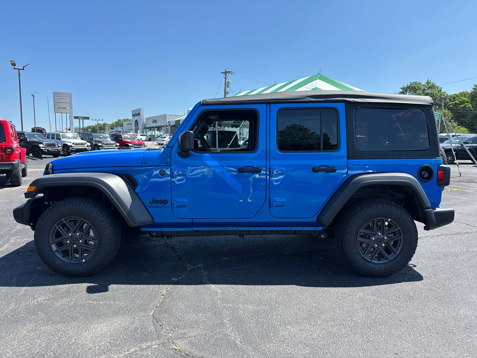2025 Jeep Wrangler Sport S photo 3