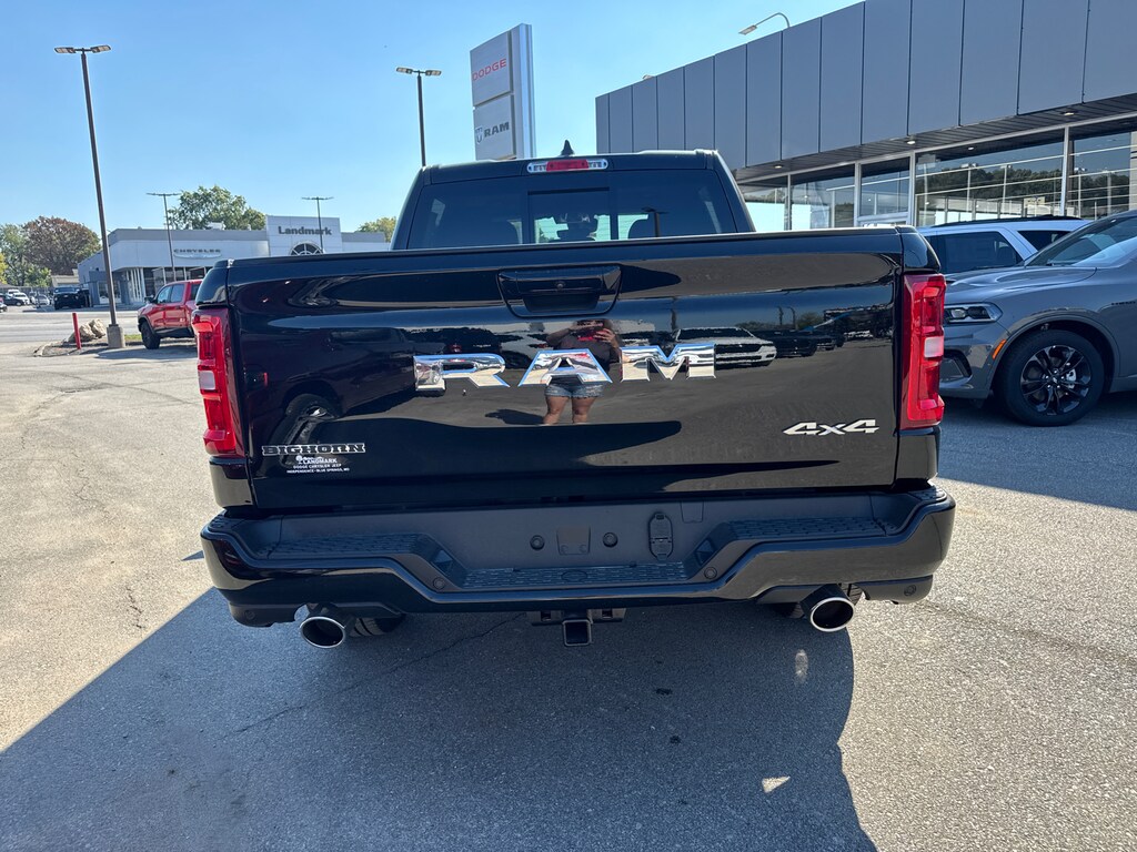 New 2026 Ram 1500 BIG HORN CREW CAB 4X4 5'7 BOX Pickup