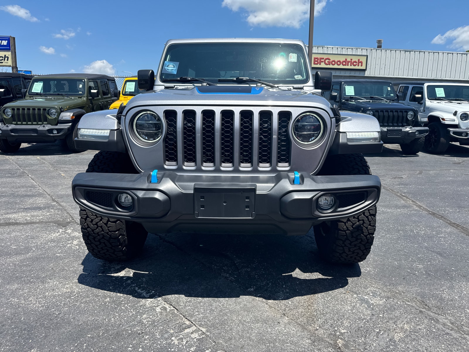 Used 2021 Jeep Wrangler Unlimited Rubicon 4XE with VIN 1C4JJXR62MW630042 for sale in Kansas City