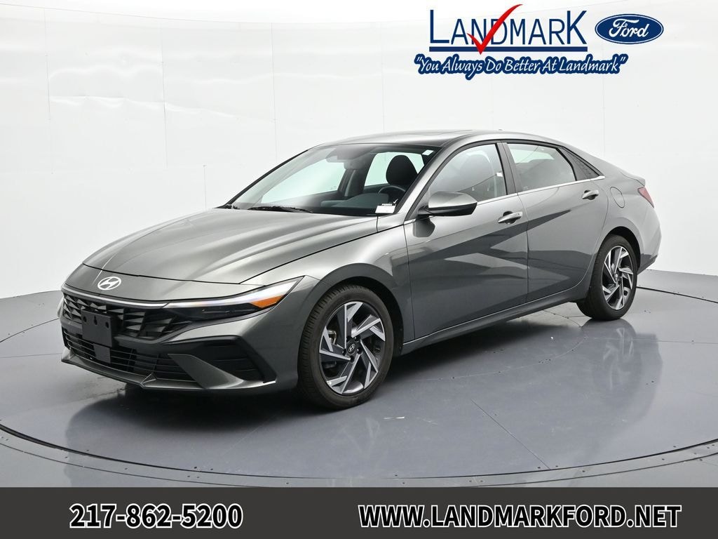 Used 2025 Hyundai Elantra SEL Convenience Sedan