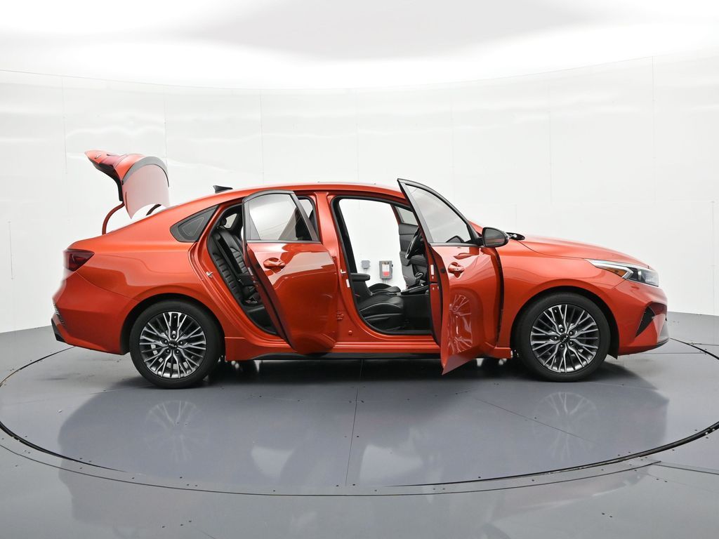 2022 Kia FORTE GT-Line - Photo 33