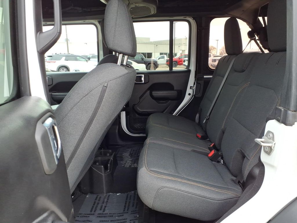 2024 Jeep Wrangler 4-Door Sport S - Photo 18