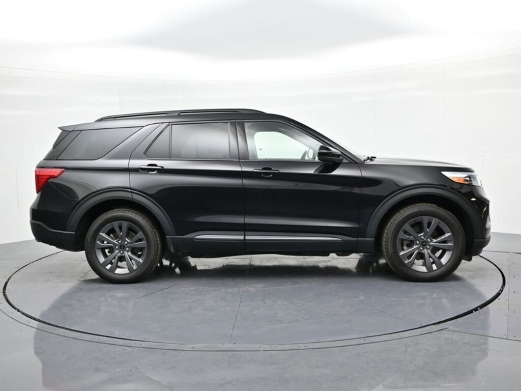 Used 2022 Ford Explorer XLT 4WD SUV