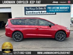 New 2026 Chrysler Pacifica for Sale in Springfield IL