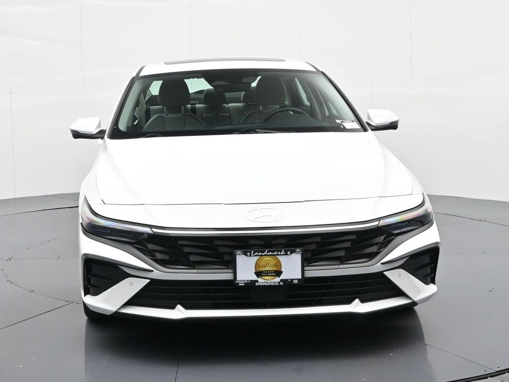 Used 2024 Hyundai Elantra Limited Sedan