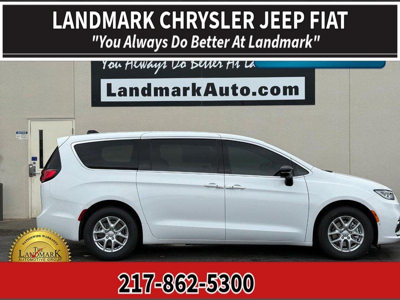 2026 Chrysler Pacifica Select