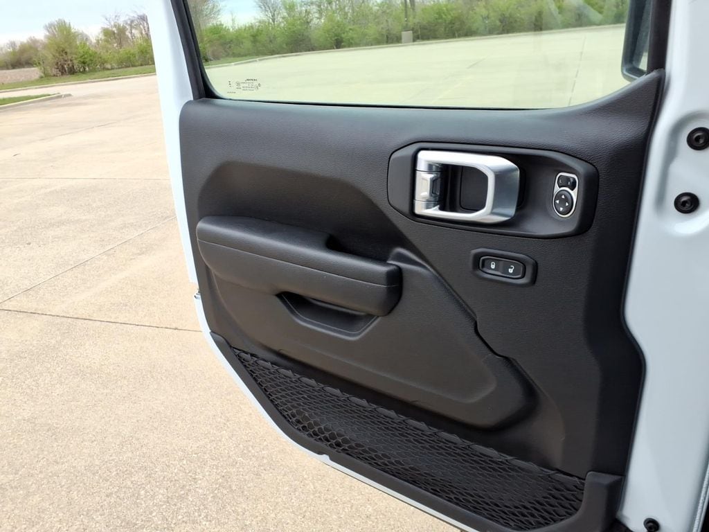 2024 Jeep Wrangler 4-Door Sport S - Photo 16
