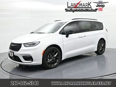 New 2026 Chrysler Pacifica for Sale in Springfield IL