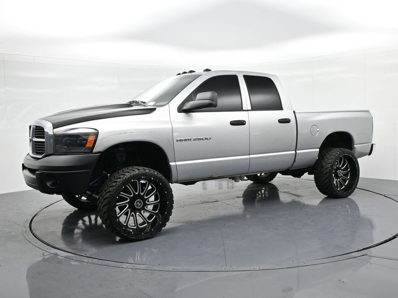 2004 Dodge Ram 2500 Pickup Laramie's photo