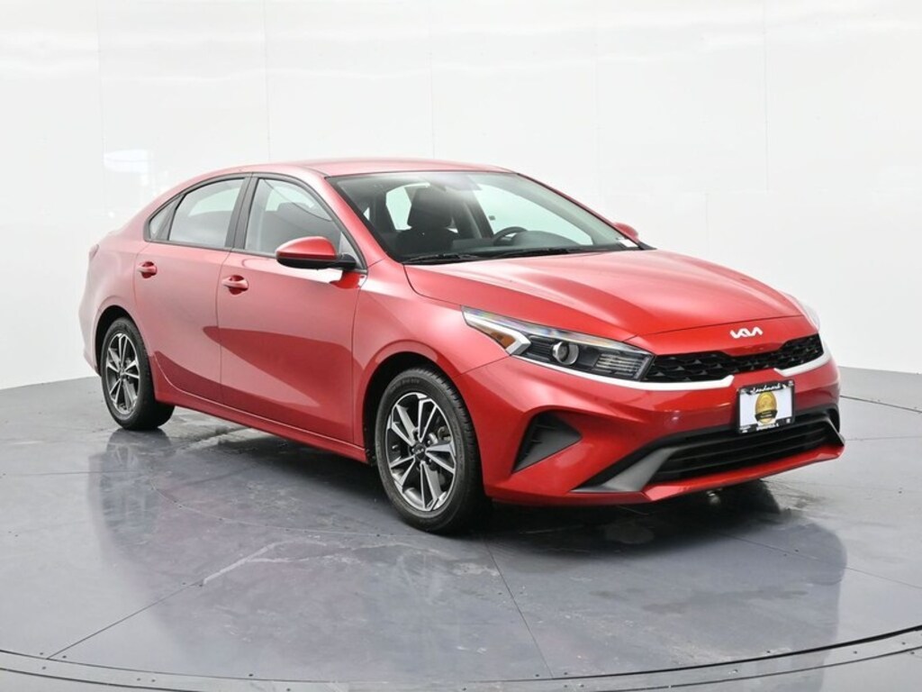 Used 2023 Kia Forte LXS IVT Sedan
