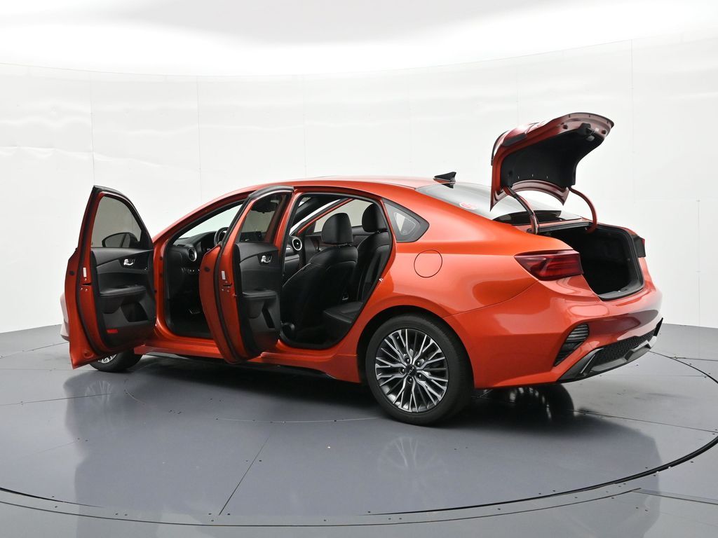 2022 Kia FORTE GT-Line - Photo 34