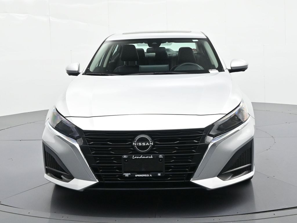 Used 2023 Nissan Altima 2.5 SL Sedan