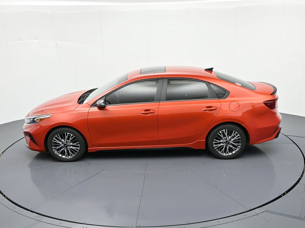 2022 Kia FORTE GT-Line - Photo 28