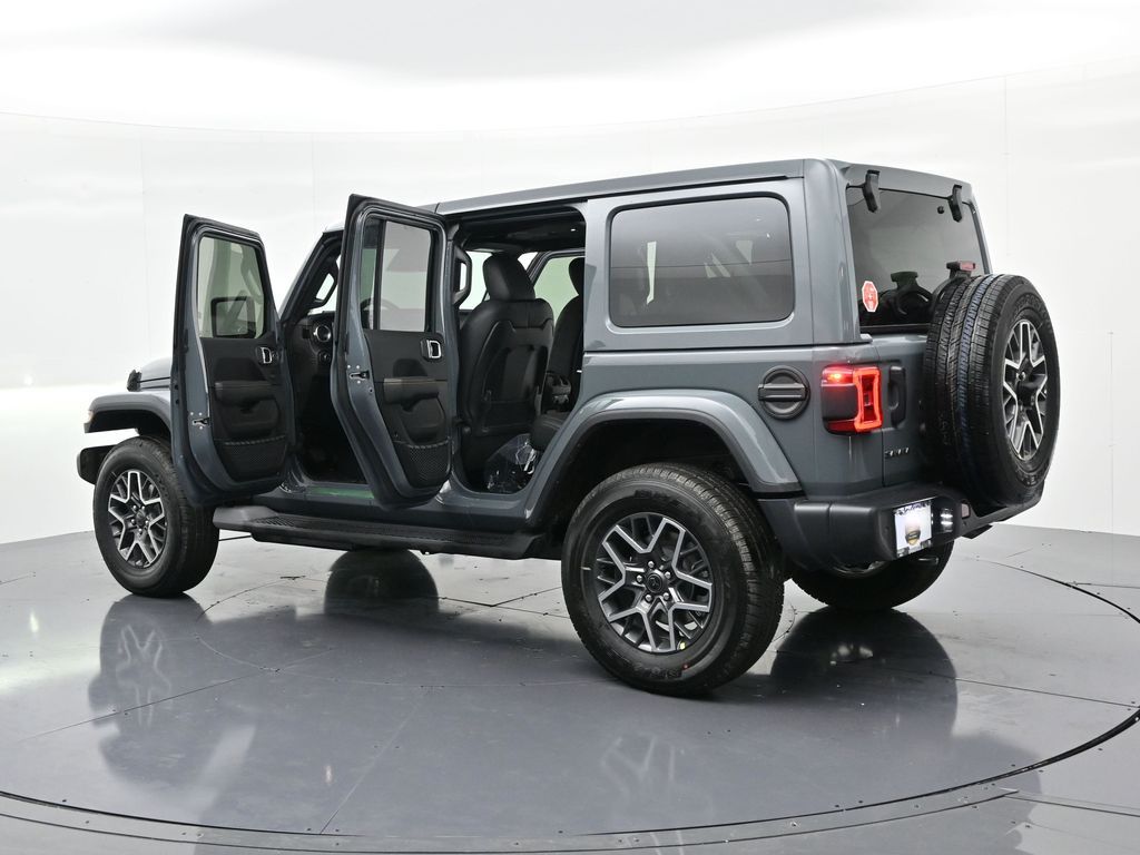 2026 Jeep Wrangler 4-Door Sahara - Photo 24