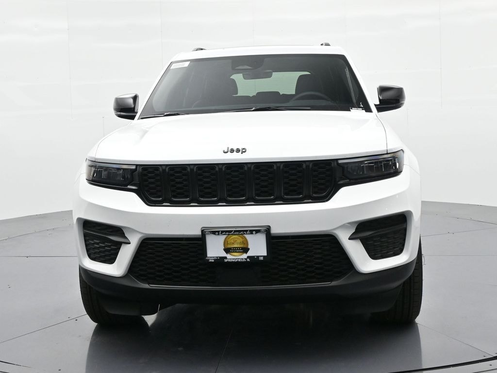 New 2025 Jeep Grand Cherokee Laredo 4x4 Sport Utility