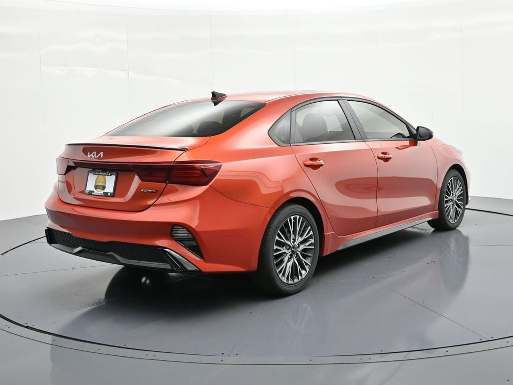 2022 Kia FORTE GT-Line - Photo 6
