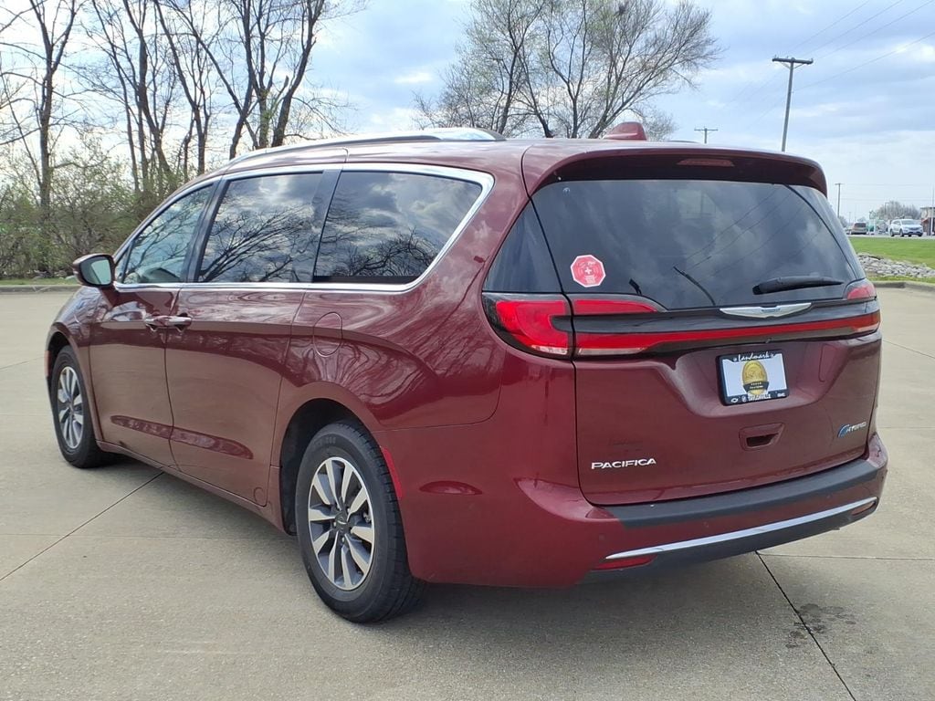 Used 2021 Chrysler Pacifica Hybrid Touring L Minivan/Van