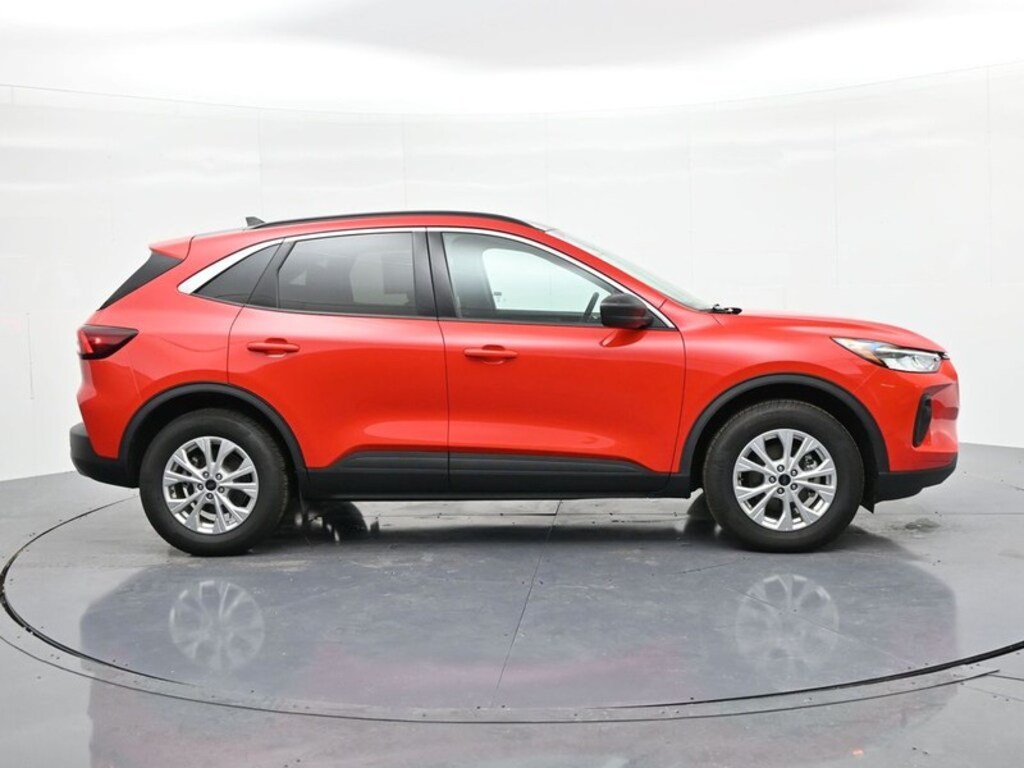 Used 2024 Ford Escape Active AWD SUV