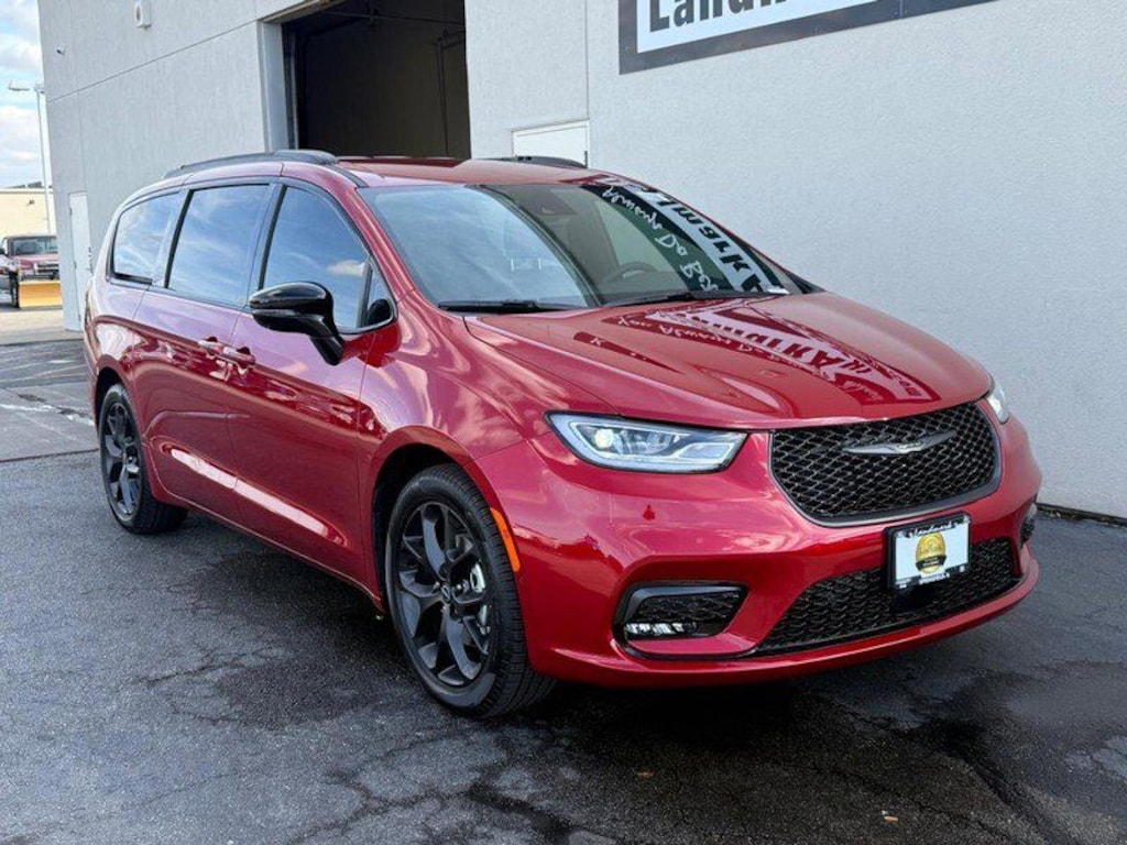 New 2026 Chrysler Pacifica Select Passenger Van
