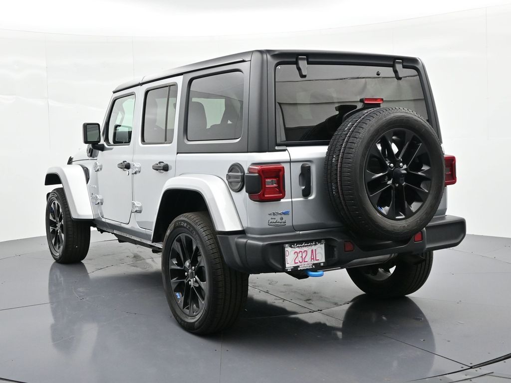2022 Jeep Wrangler Unlimited Sahara 4XE - Photo 8