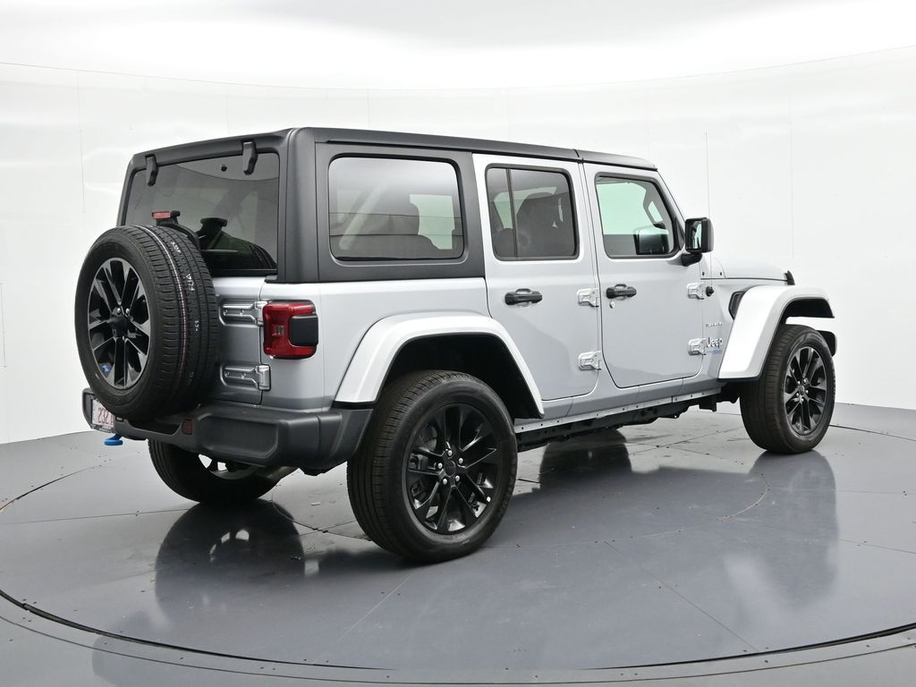 2022 Jeep Wrangler Unlimited Sahara 4XE - Photo 6