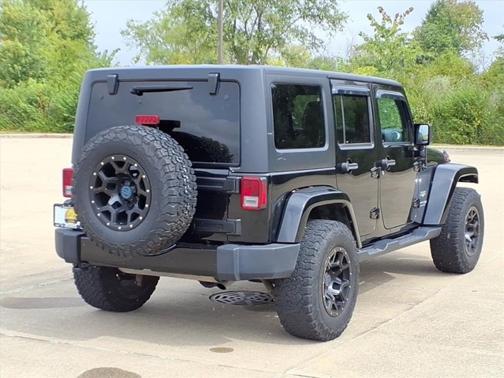 Used 2018 Jeep Wrangler JK Unlimited Sahara SUV