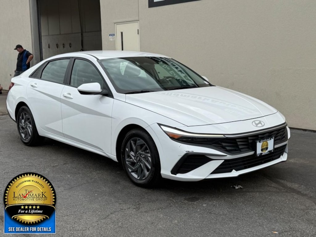 Used 2024 Hyundai Elantra SEL IVT Sedan