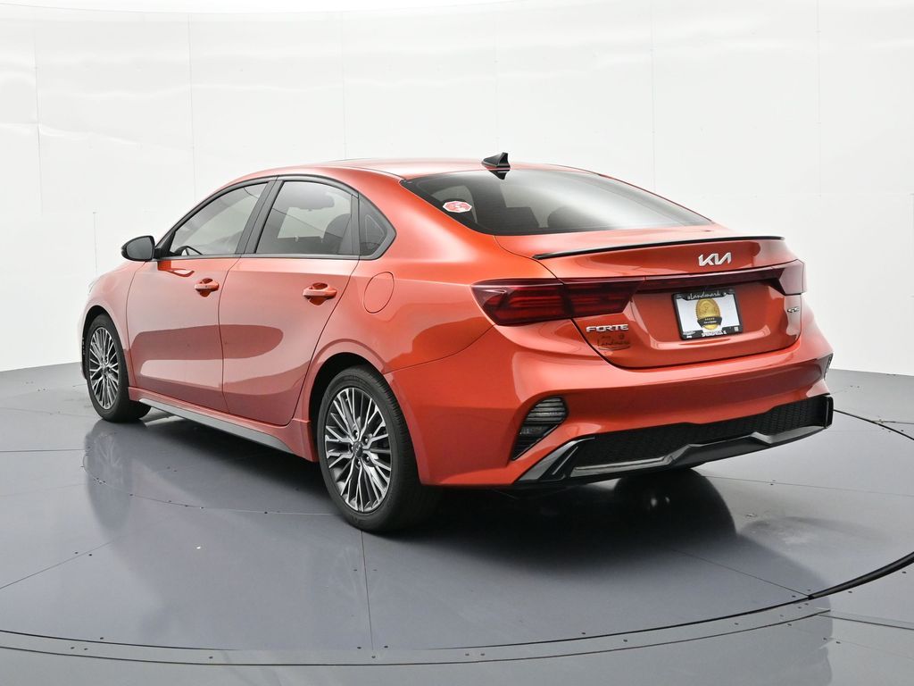 2022 Kia FORTE GT-Line - Photo 8