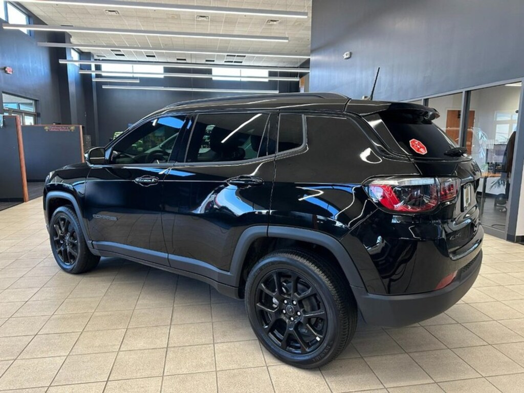 New 2026 Jeep Compass Latitude 4x4 Sport Utility