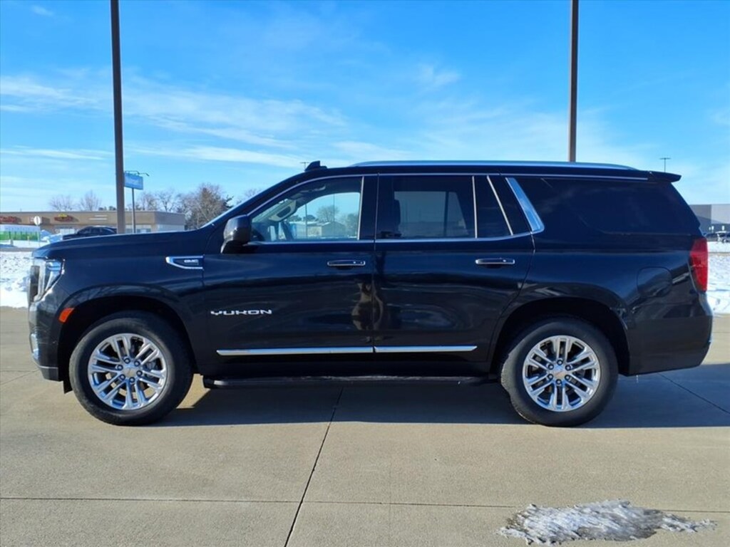 Used 2024 GMC Yukon 4WD 4dr SLT SUV